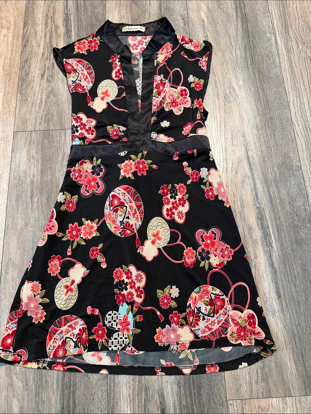 Forever 21 Tie Back Top,Black, Red and  Floral Print made in USA